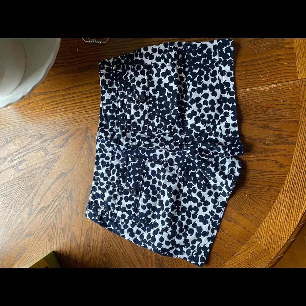Patterned Loft Shorts - Picture 3 of 5